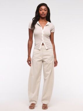 Abercrombie & Fitch Beige barrel Chino Pants